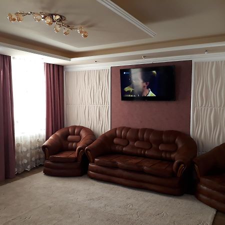 קרמנצ'וג Apartment In A New House מראה חיצוני תמונה